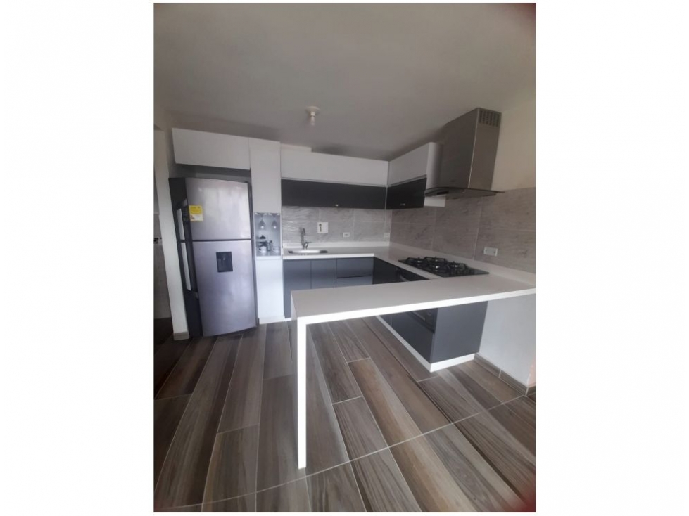 SE VENDE APARTAMENTO EN BELLO SANTA ANA — foto 2