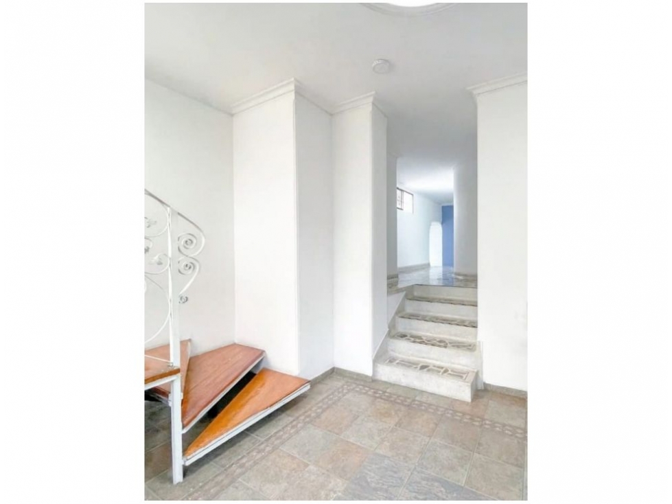 SE VENDE CASA EN LA CASTELLANA — foto 4