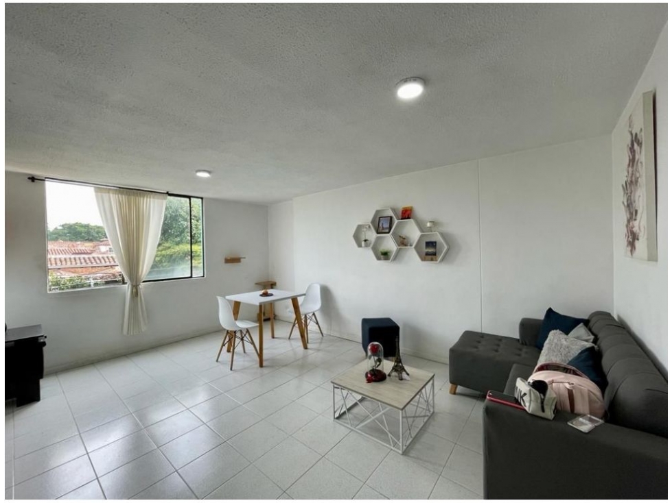 SE VENDE APARTAMENTO EN PRADO CENTRO
