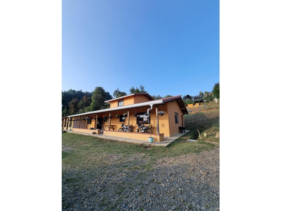 VENTA DE CASA EN SANTA ELENA PIEDRAS BLANCAS
