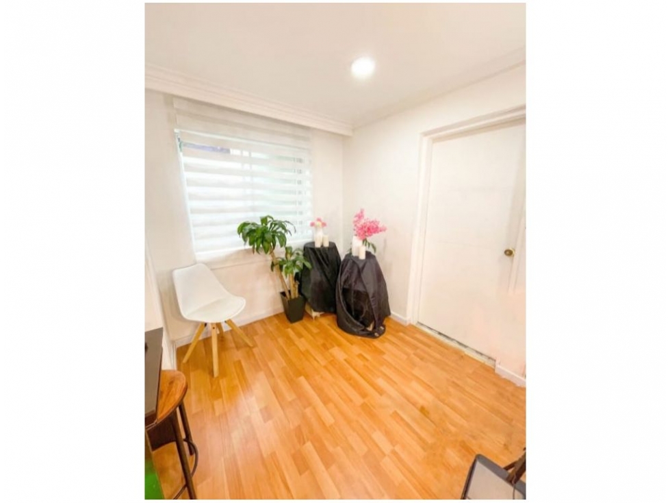 SE VENDE CASA EN LA CASTELLANA — foto 2
