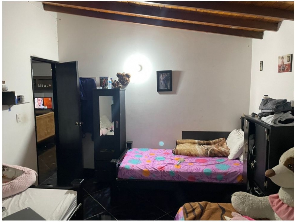 SE VENDE APARTAMENTO EN EL BARRIO SANTA CRUZ MEDELLÍN — foto 3