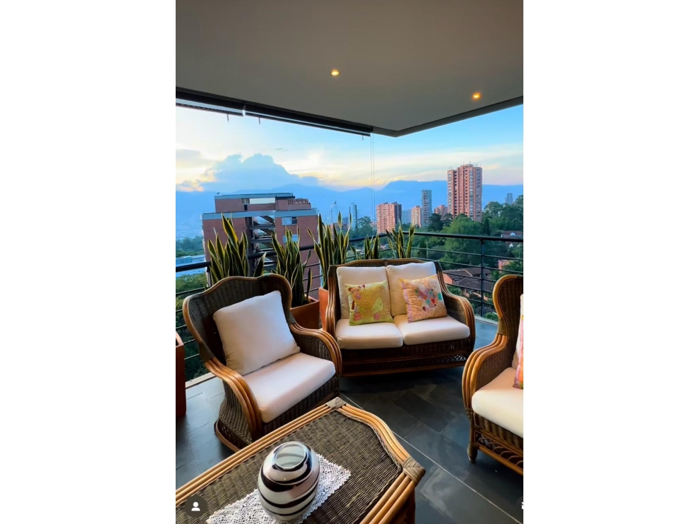 Casa en venta en Envigado Zuñiga — foto 2