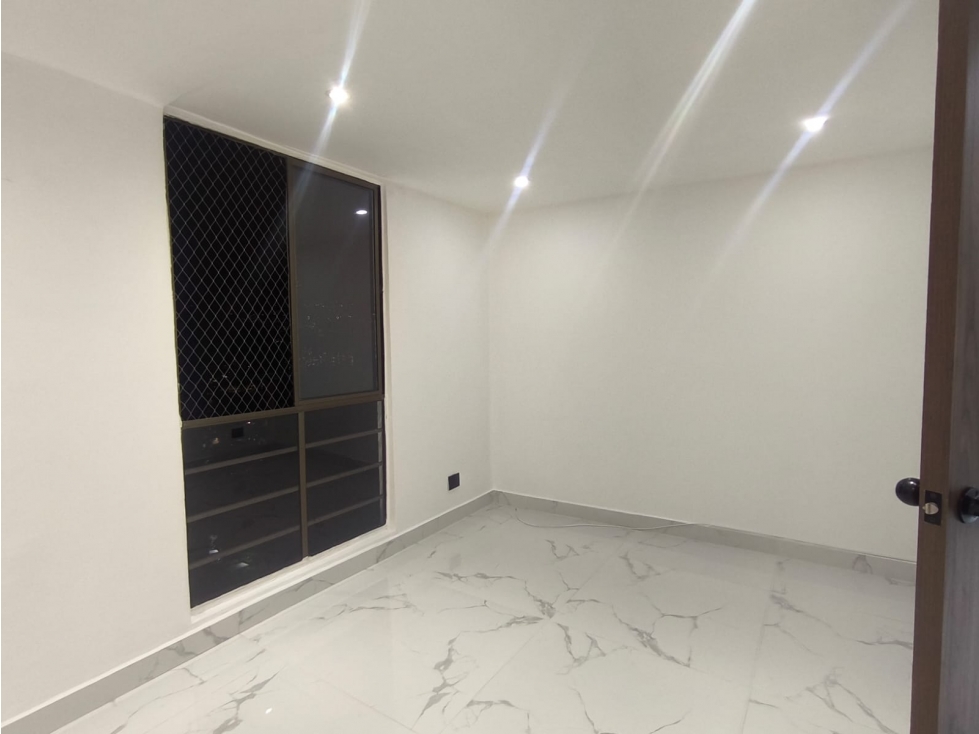 Apartamento en arriendo en Rodeo Alto — foto 3