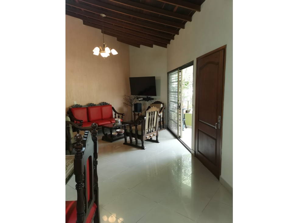 SE VENDE CASA SEGUNDO PISO EN EL BARRIO SIMÓN BOLÍVAR