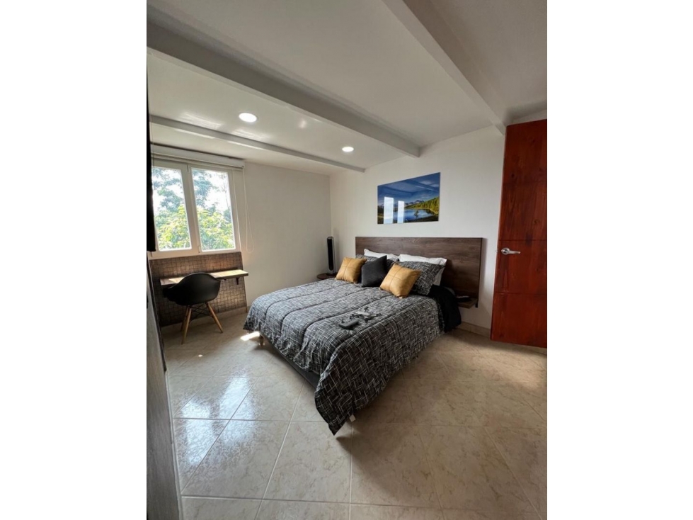 Apartamento amoblado en arriendo en Loma del Indio