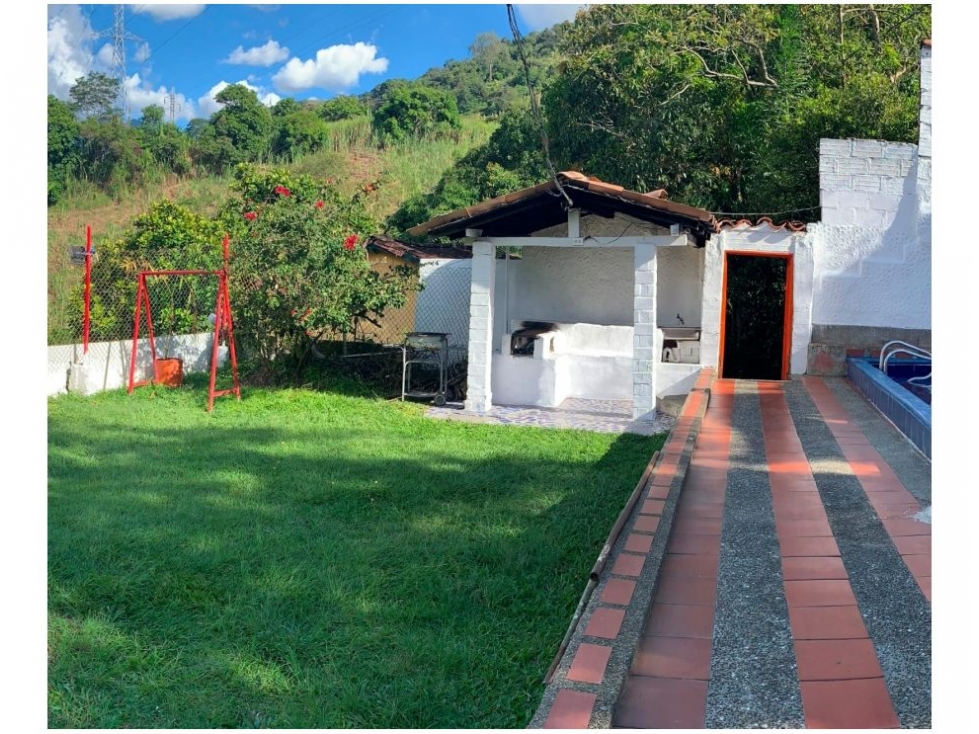 SE VENDE FINCA EN EL HATILLO BARBOSA - 4