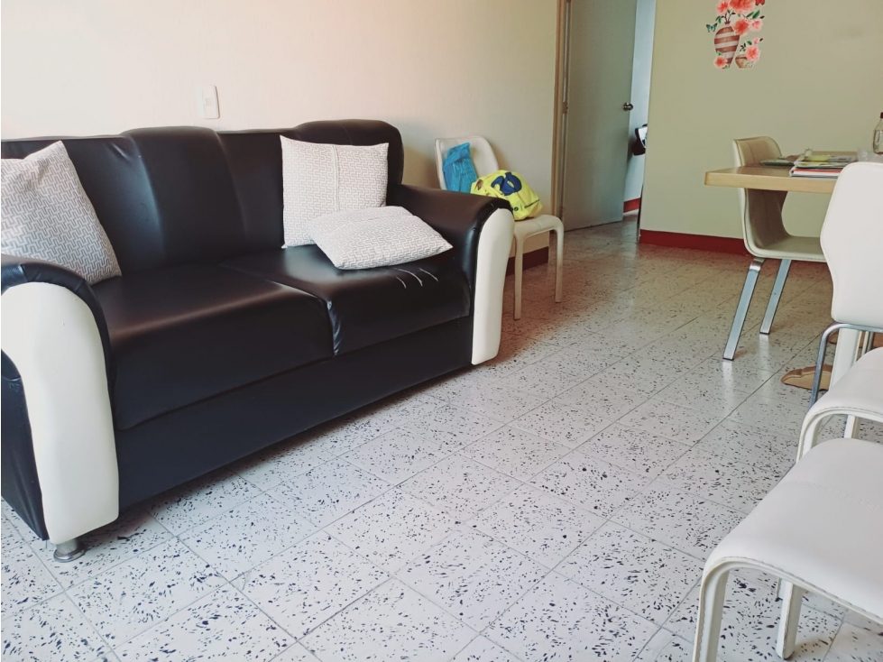 SE VENDE APARTAMENTO EN ROBLEDO