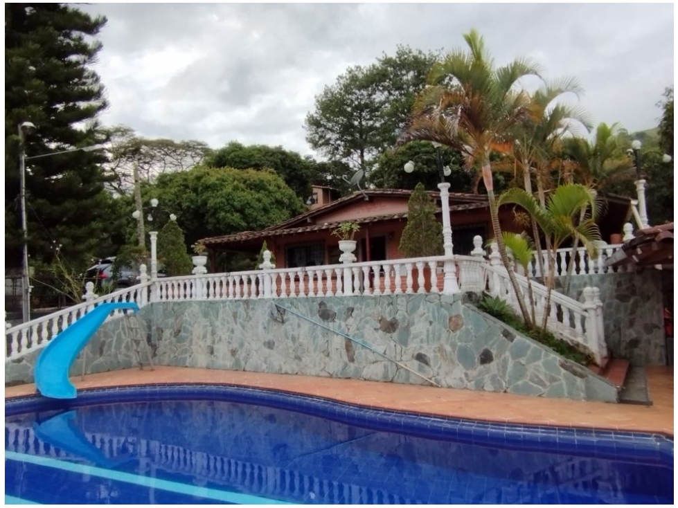 SE VENDE FINCA EN BARBOSA - 5