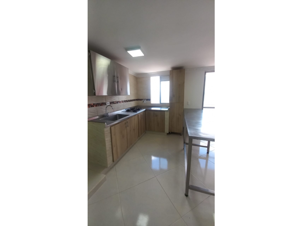 SE ARRIENDA APARTAMENTO EN BELLO — foto 3