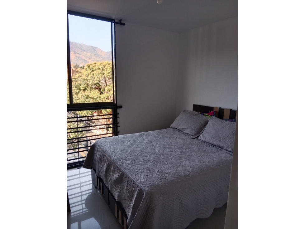 SE VENDE APARTAMENTO EN BELLO