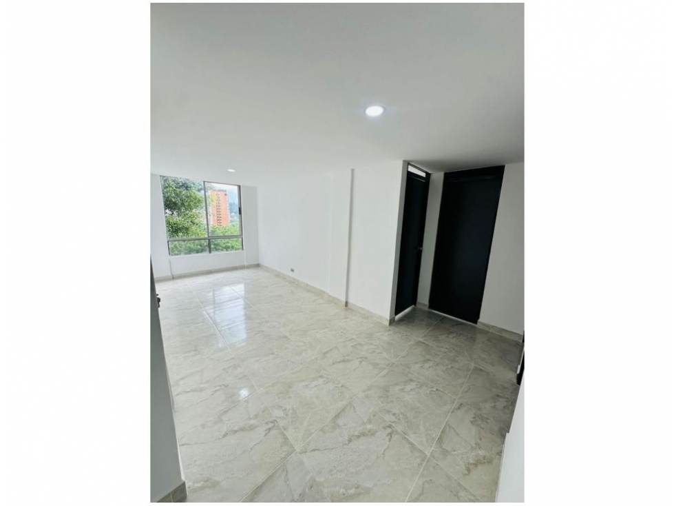 Se vende apartamento en Calasanz