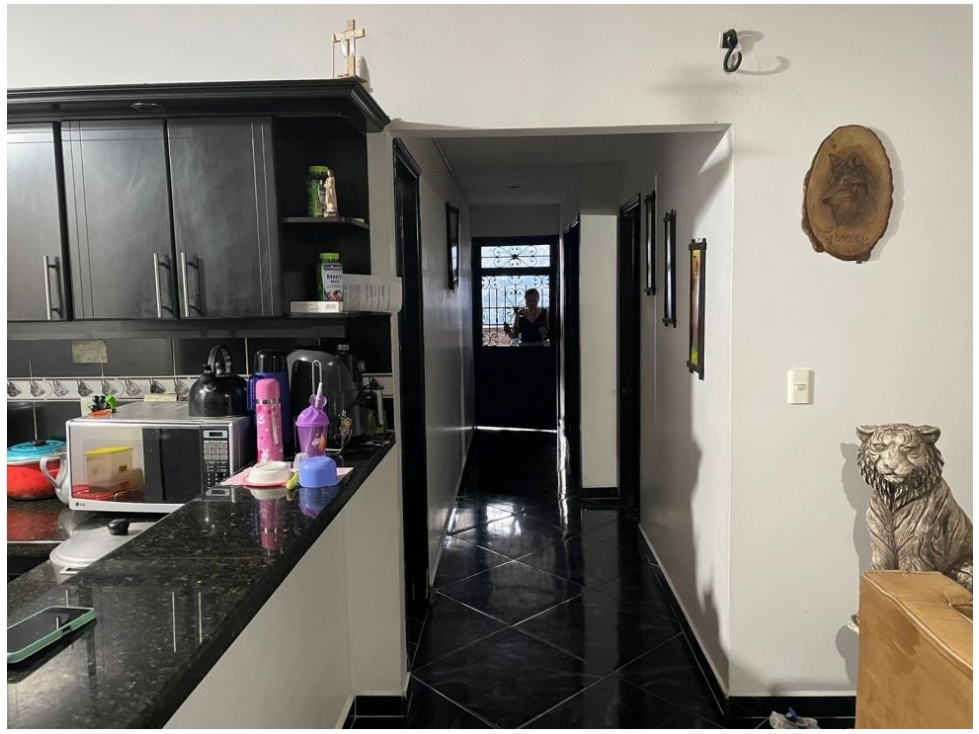 SE VENDE APARTAMENTO EN EL BARRIO SANTA CRUZ MEDELLÍN — foto 2