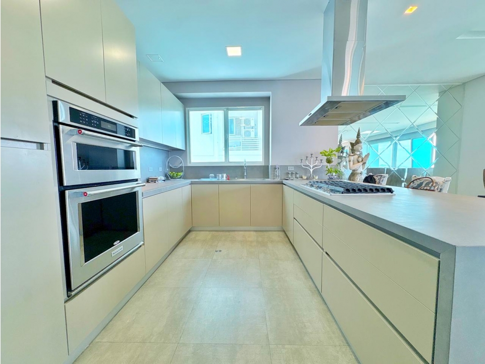 SE VENDE APARTAMENTO EN TROCADERO CON VISTA DIRECTA A LA BAHIA! — foto 6