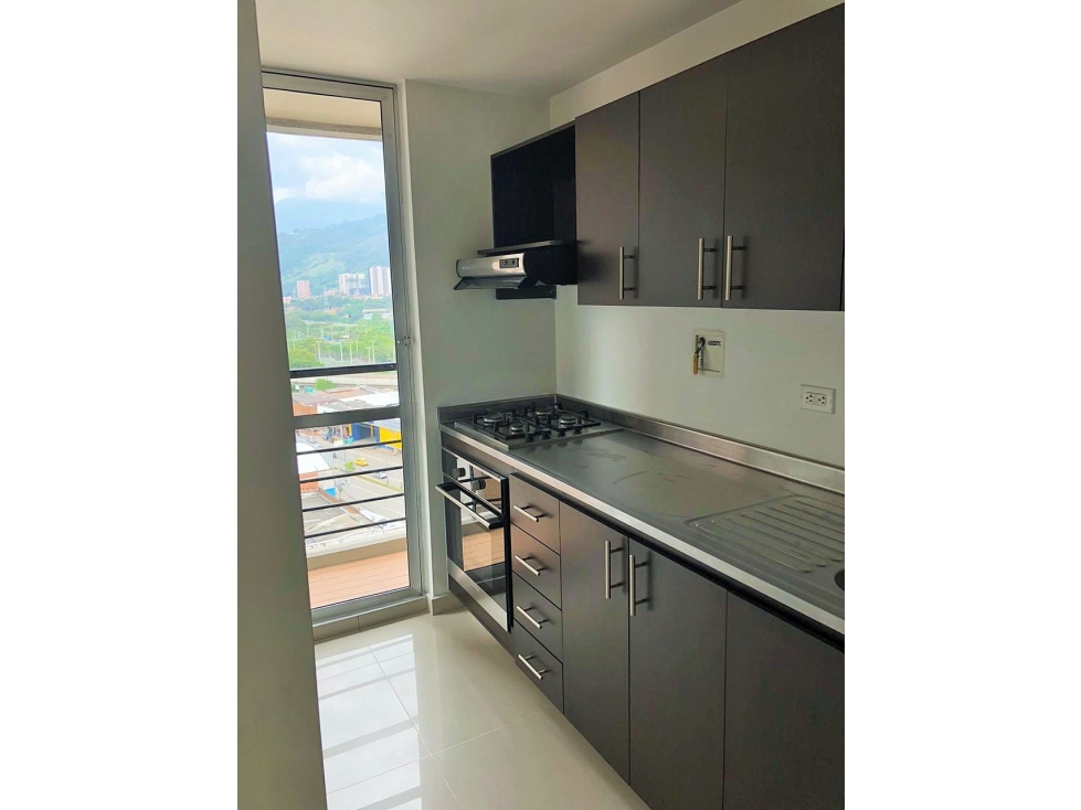 VENDO APARTAMENTO URB LOS ARBOLES, CERCA ESTACION NIQUIA