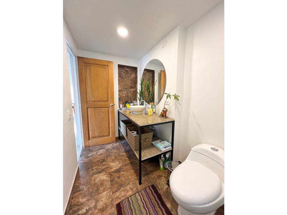 VENDO APARTAMENTO PUENTE LARGO 4H $590 M.M. REMODELADO