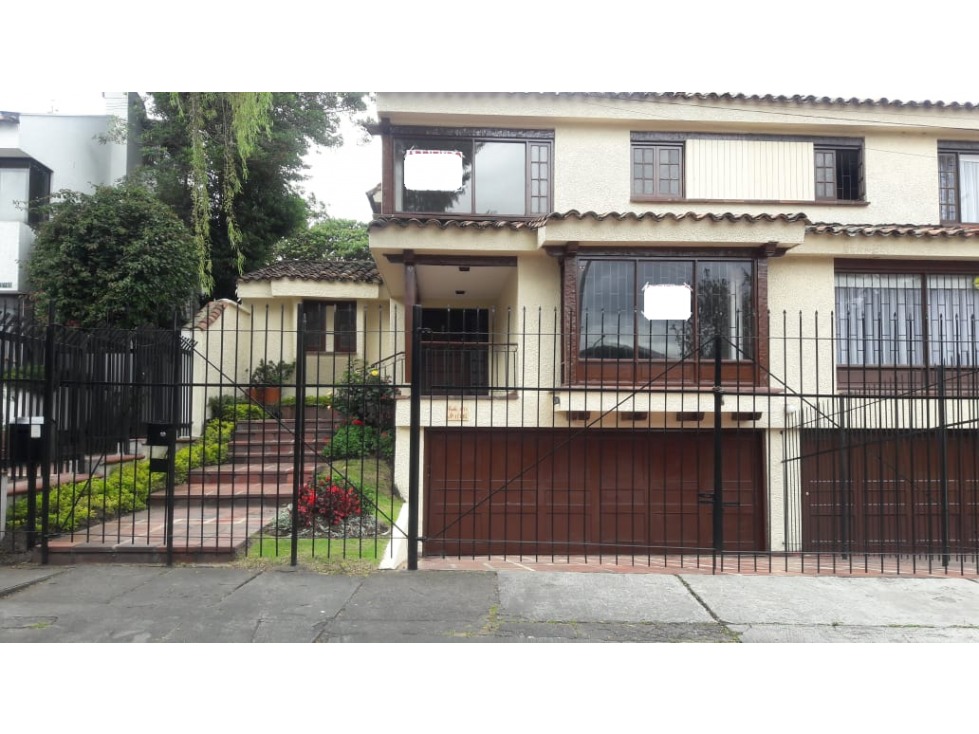 ARRIENDO CASA EN CALLEJA ALTA 4H $7.8 M.M.