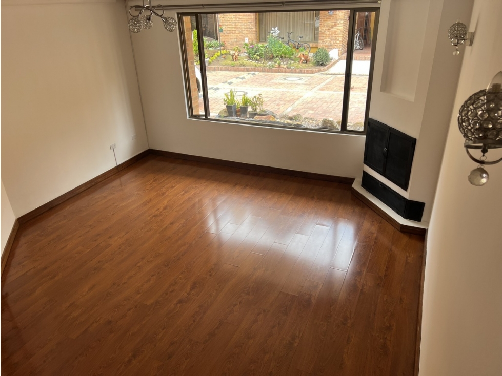 CASA EN VENTA EN CHÍA, C/MARCA