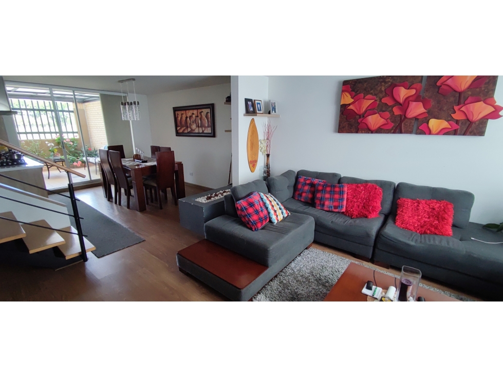 ESPECTACULAR CASA EN VENTA - CANELÓN, CAJICÁ