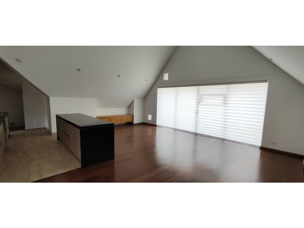 IMPONENTE APTO. EN ARRIENDO - CHÍA, C/MARCA