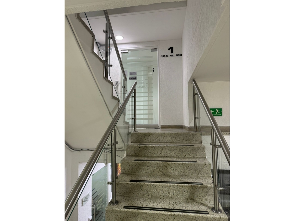 LOCAL PARA CONSULTORIO MÉDICO EN VENTA - UNICENTRO, BOGOTÁ D.C. — foto 4
