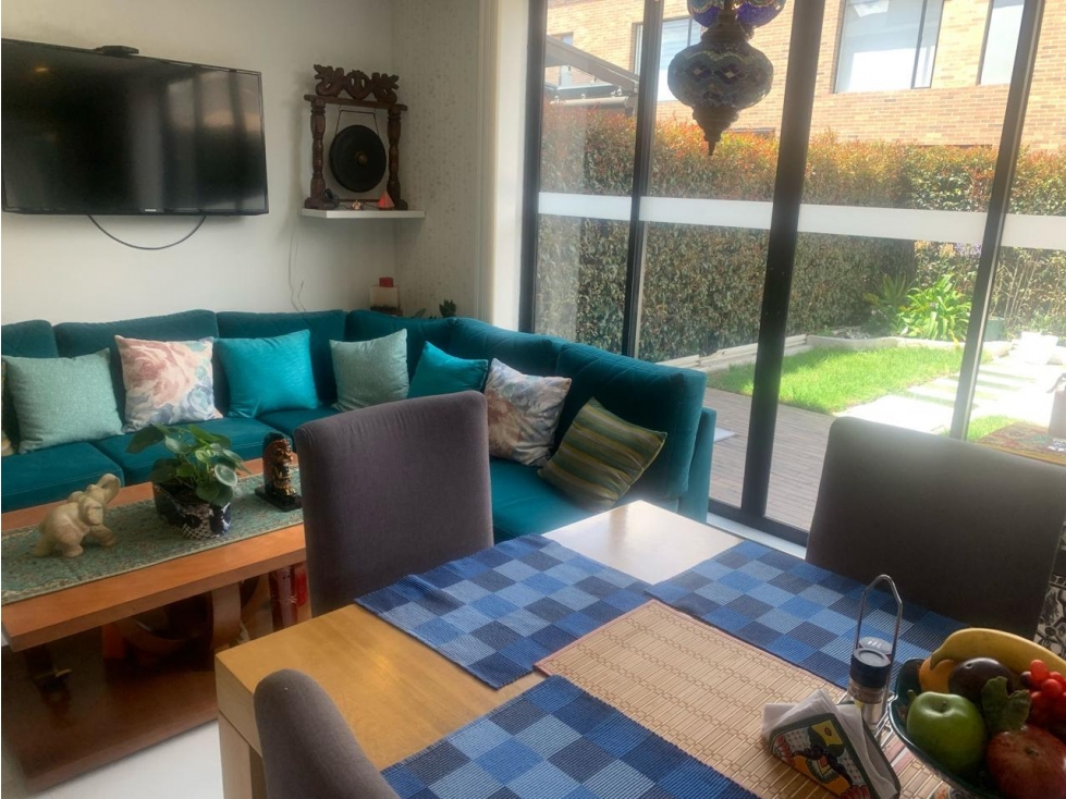 CASA EN VENTA VDA FONQUETÁ LA CAROLINA - CHÍA, C/MARCA