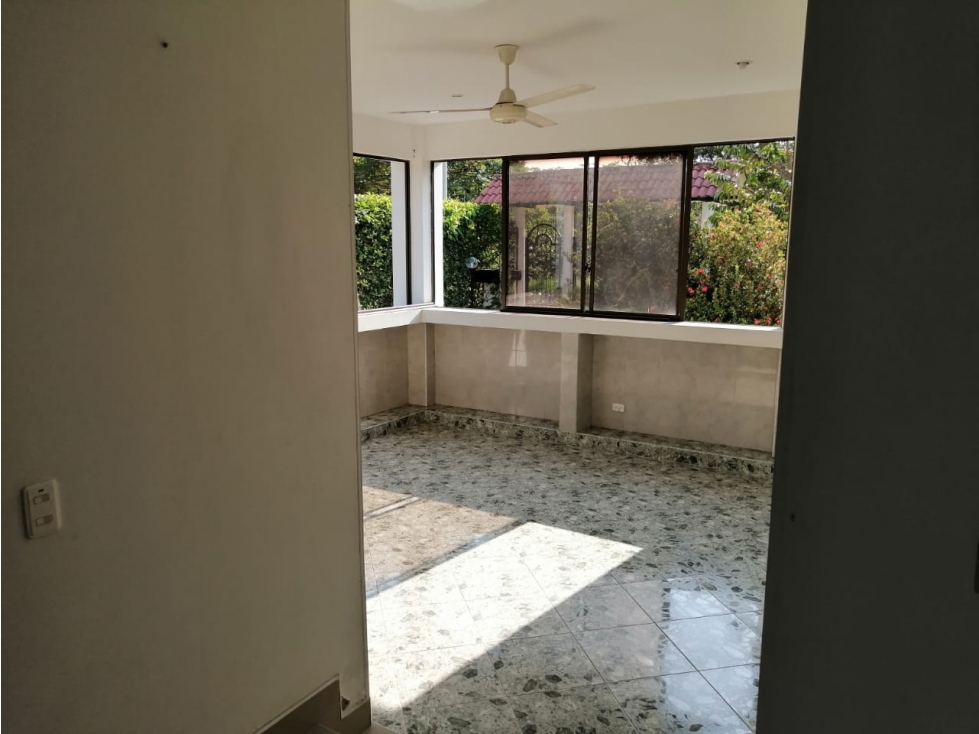 VENDO CASA VIA MELGAR-GORARDOT 4H $650 M.M. NEGOCIABLES. - 6