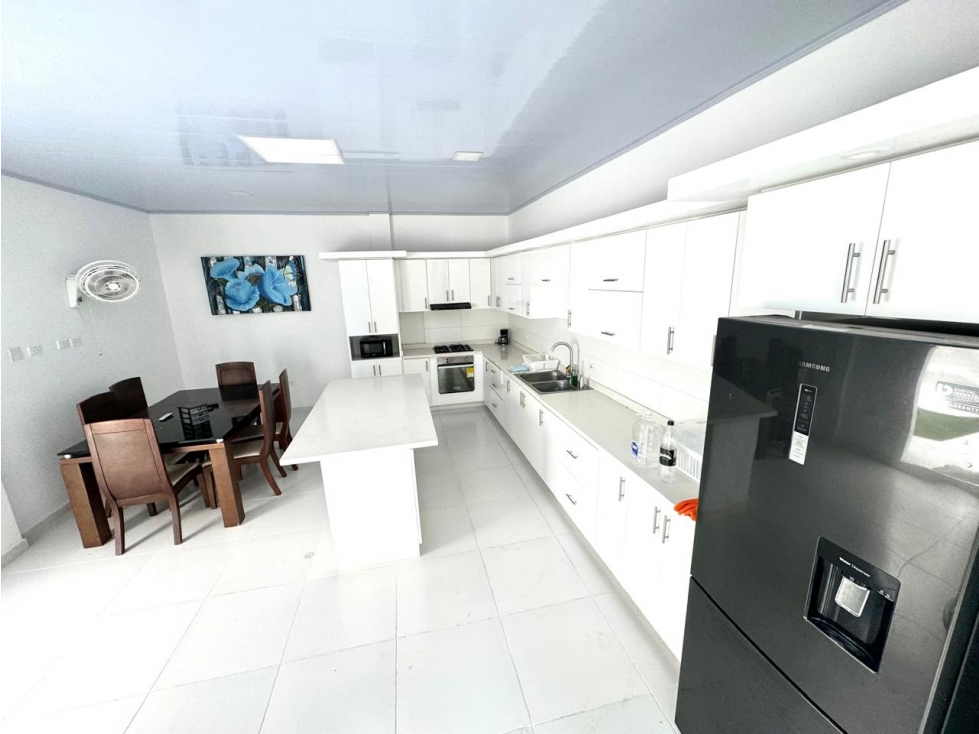 CASA EN VENTA, AEROMAR (SANTA MARTA)