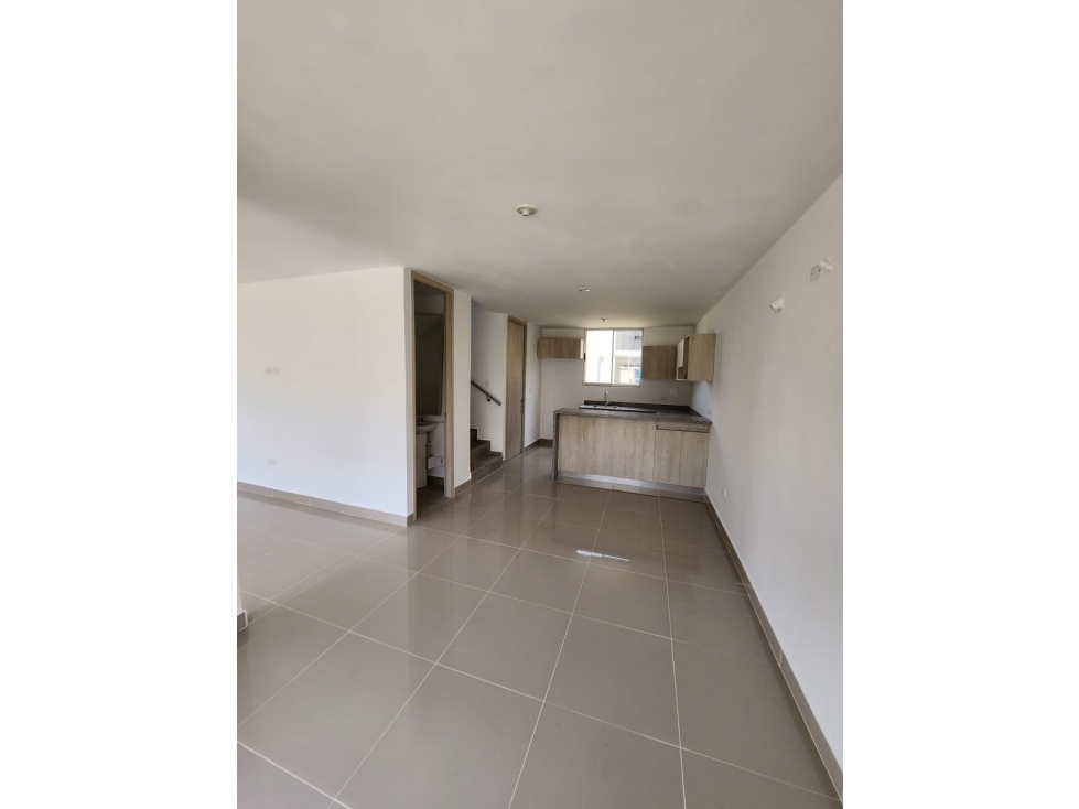 CASA DE DOS PISOS EN VENTA EN LA ZONA NORTE DE (CARTAGENA) — foto 3