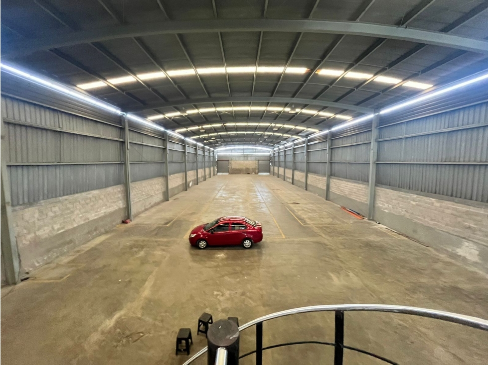 BODEGA DE DOS PISOS EN ARRIENDO, EL BOSQUE (CARTAGENA) - 1