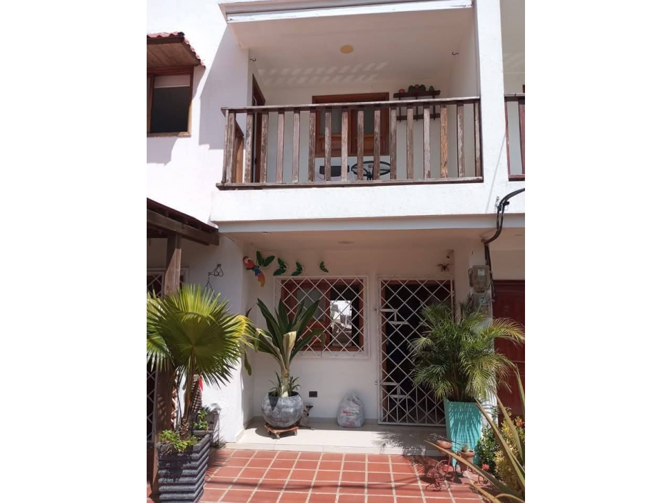 CASA DE DOS PISOS EN VENTA, TURBACO (BOLIVAR)