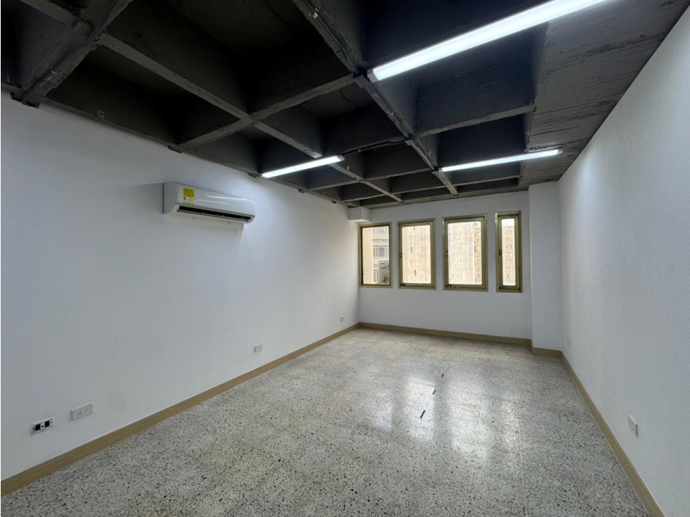 28m2 Oficina arriendo Centro Medellin