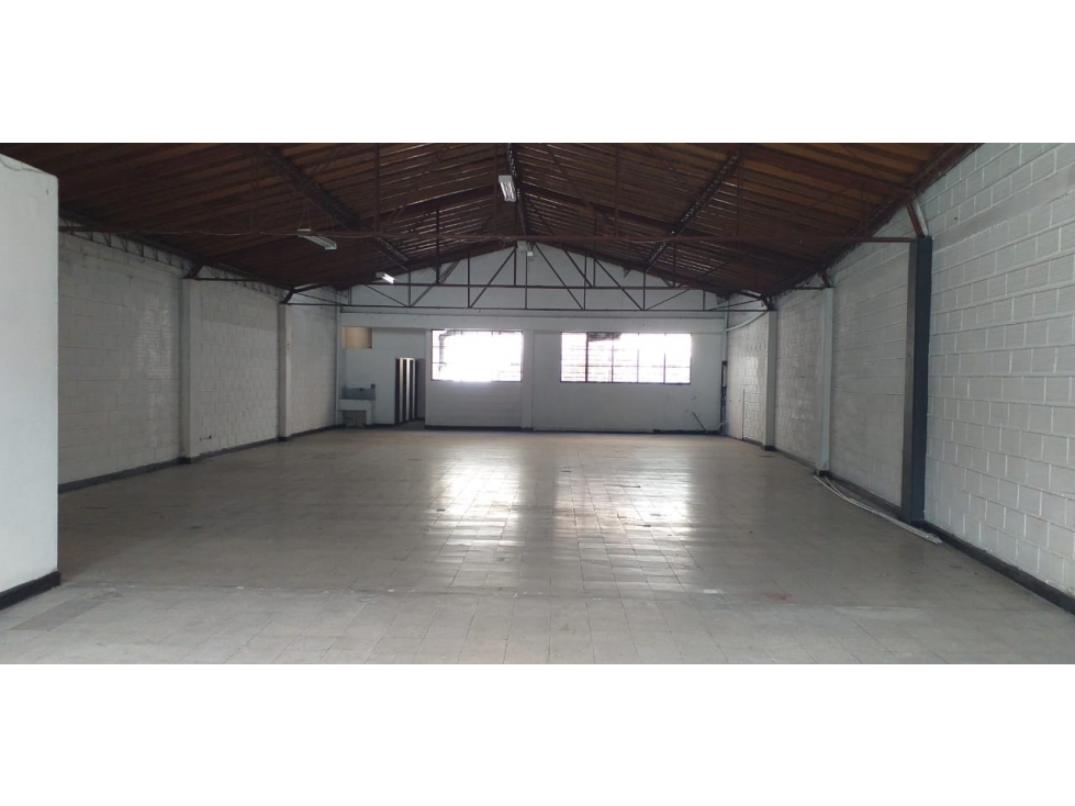 300m2 bodega arriendo 2do piso Medellín - Av. Guayabal
