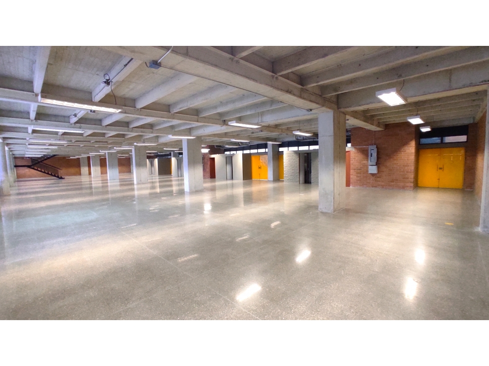 580m2 En Guayabal - Medellín Oficina Arriendo — foto 4