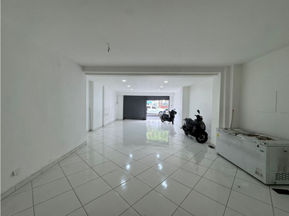 90m2 Arriendo Bodega/Local Medellin - 1er piso — foto 3