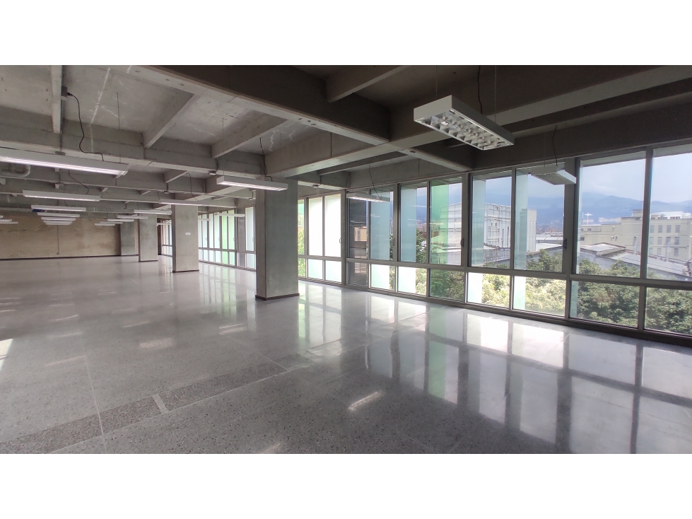 925m2 Oficina Arriendo CEOH Guayabal - Medellín — foto 3