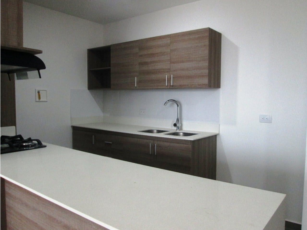 65m2 apartamento en arriendo Loma de las Brujas Envigado — foto 5