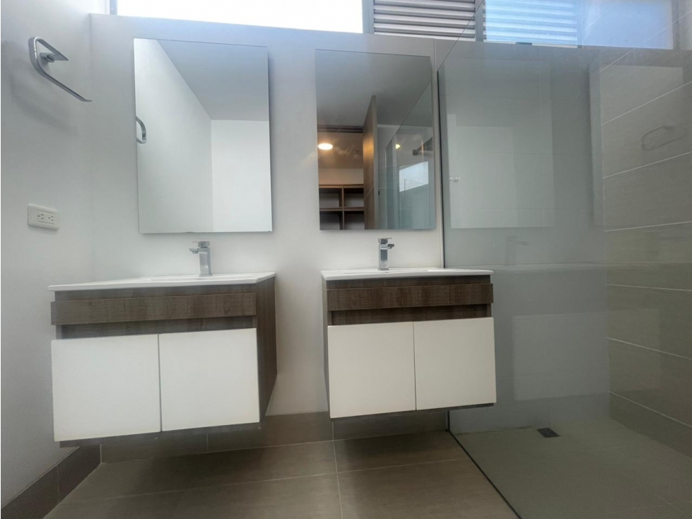 205m2 apartamento en arriendo Loma de las Brujas Envigado — foto 6