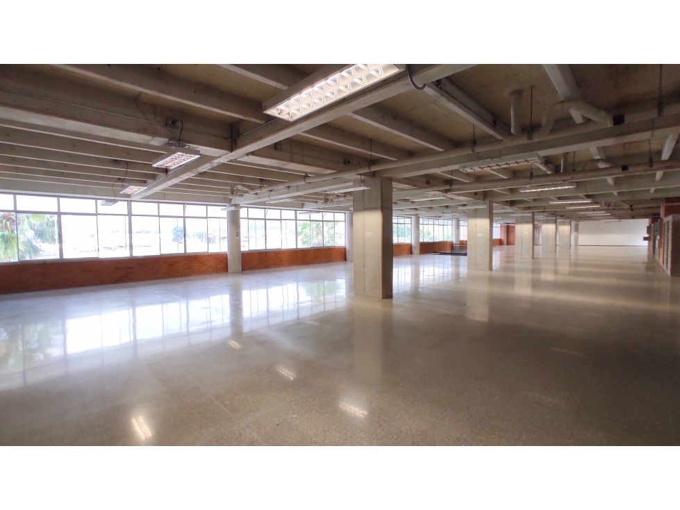 580m2 En Guayabal - Medellín Oficina Arriendo — foto 3