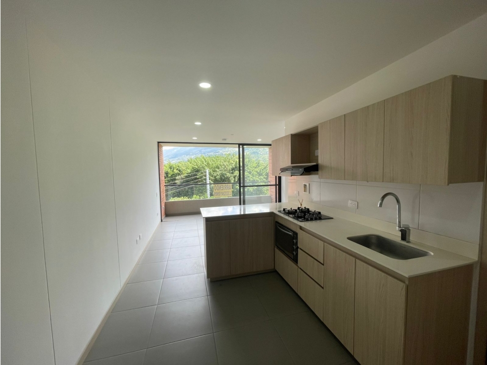 65 M2 apartamento en arriendo Loma de las Brujas Envigado — foto 2