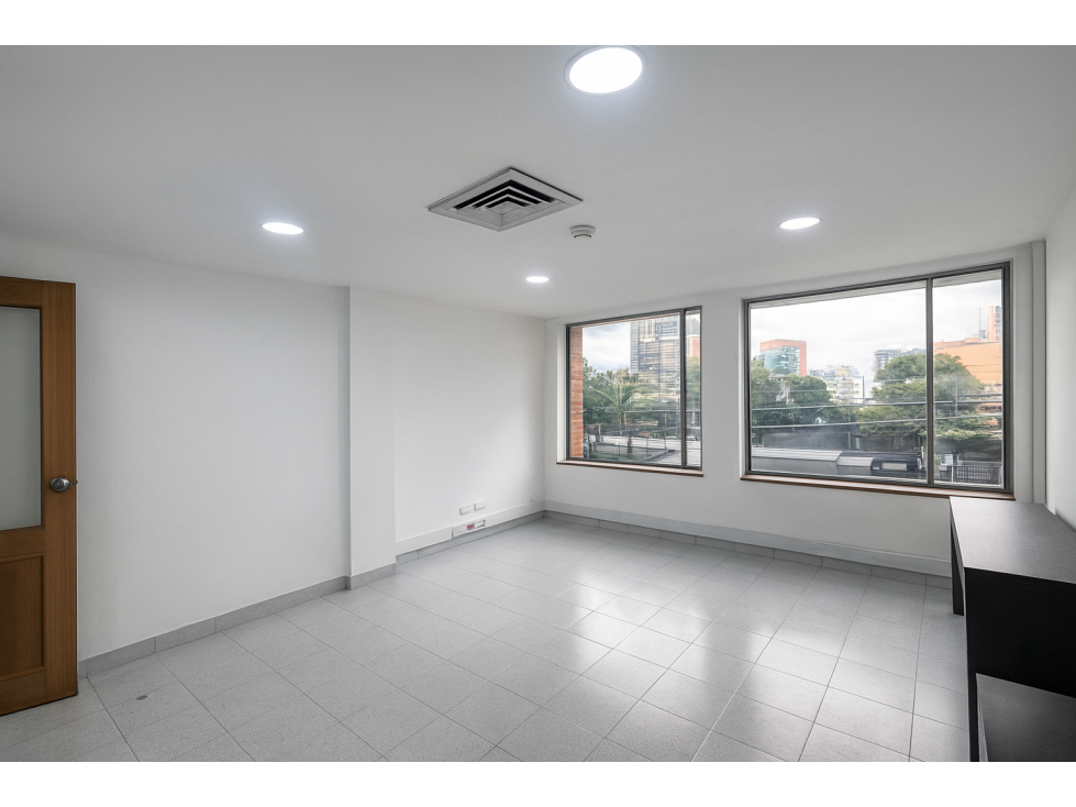38m2 Oficina en Milla de Oro el Poblado en Medellin