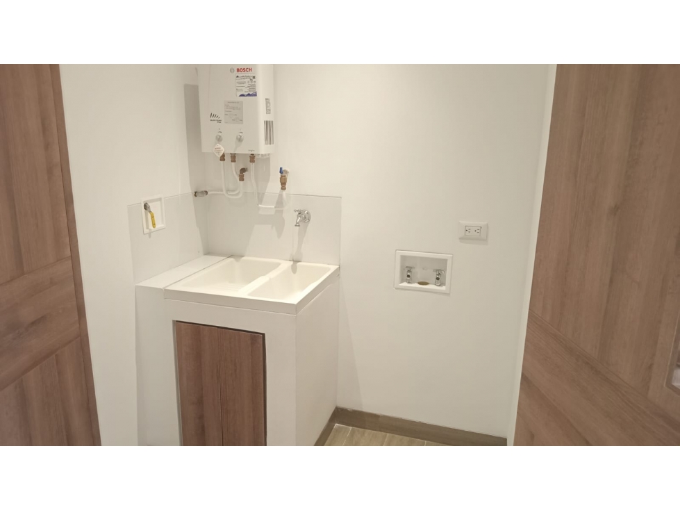 48m2 Apartaestudio para Arriendo en Ciudad del Rio, Medellín — foto 5