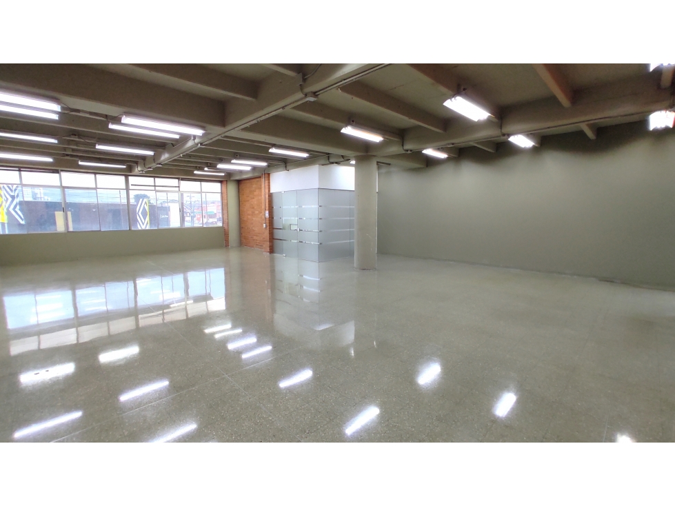 277m2 CEOH - Medellín Oficina Arriendo
