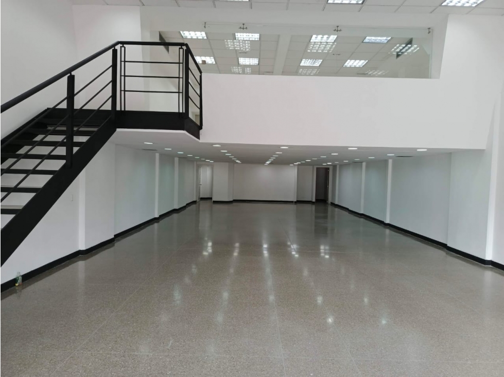 316M2 Local Comercial en Medelin, Centro Empresarial Olaya Herrera — foto 6