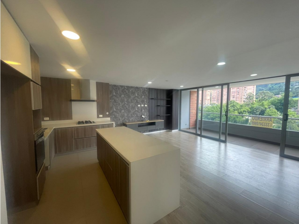 205m2 apartamento en arriendo Loma de las Brujas Envigado — foto 3