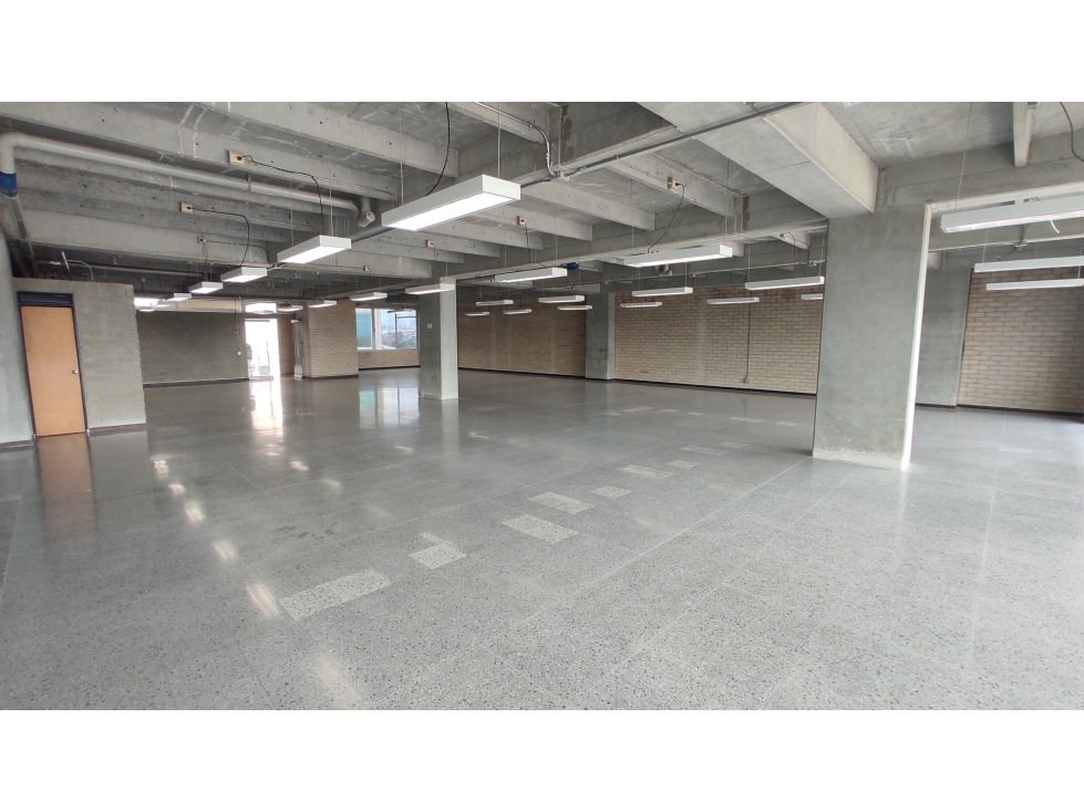 350m2 Oficina en arriendo Guayabal - Medellín — foto 5