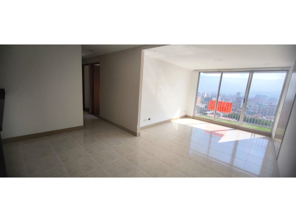 VENTA DE APARTAMENTO EN LA CASTELLANA — foto 2