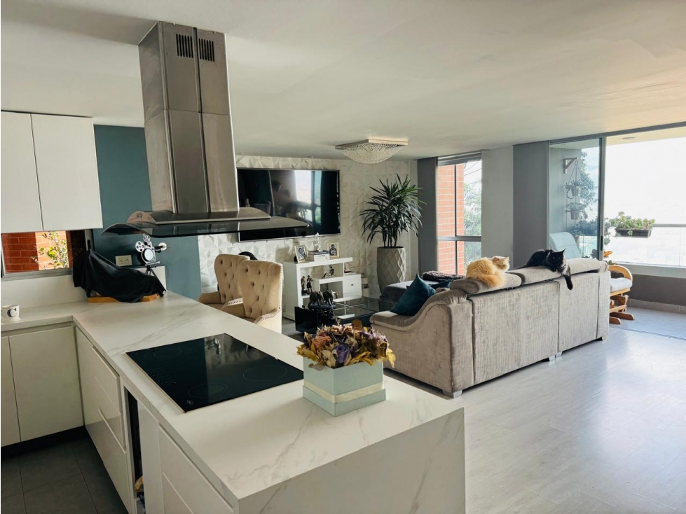 Arriendo de apto en Las Palmas con espectacular vista a la ciudad