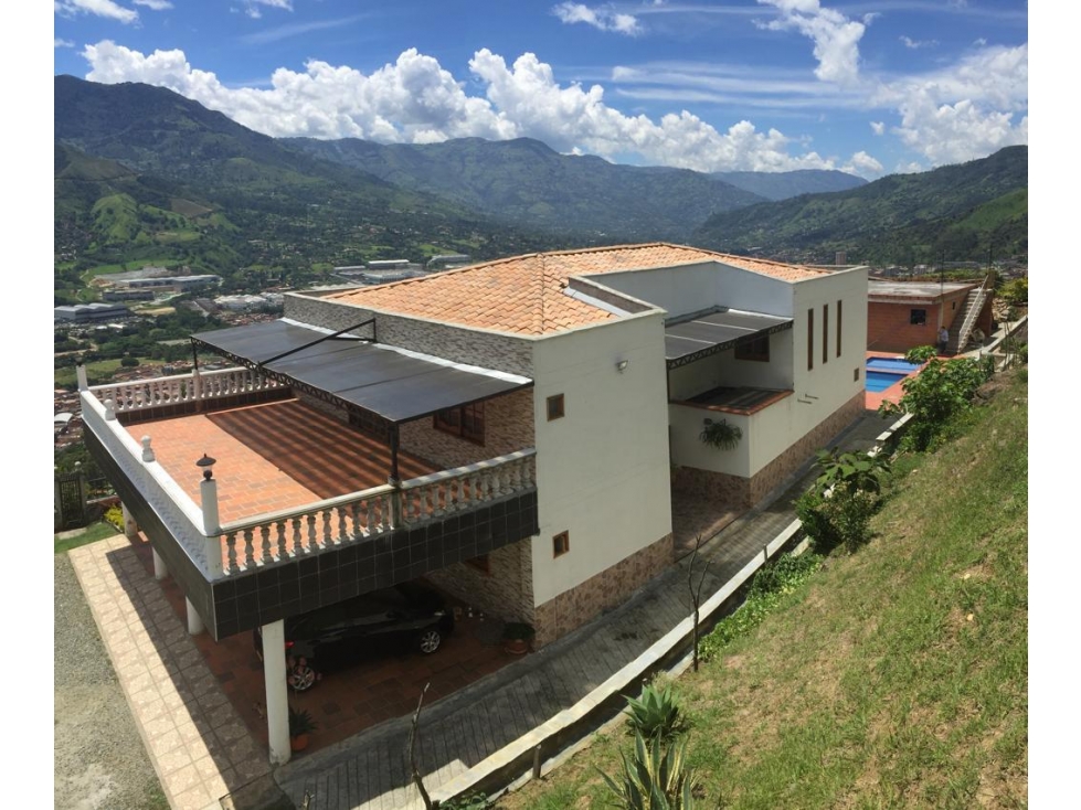 Venta de Finca en Copacabana — foto 6