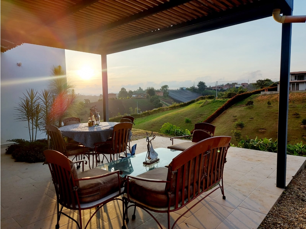 CASA CAMPESTRE EN MARINILLA ANTIOQUIA